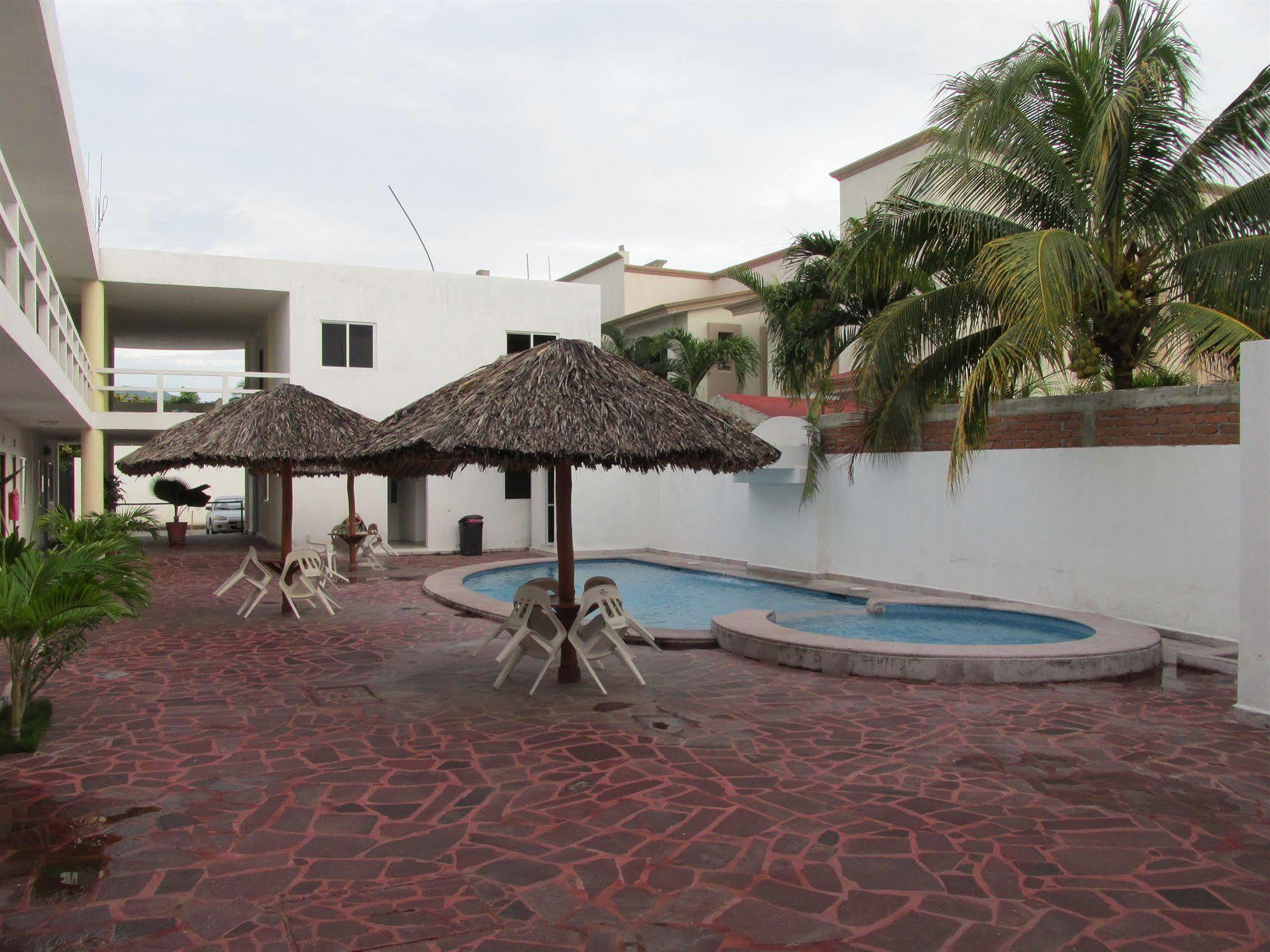 Hotel Albatros Palace Manzanillo Bagian luar foto