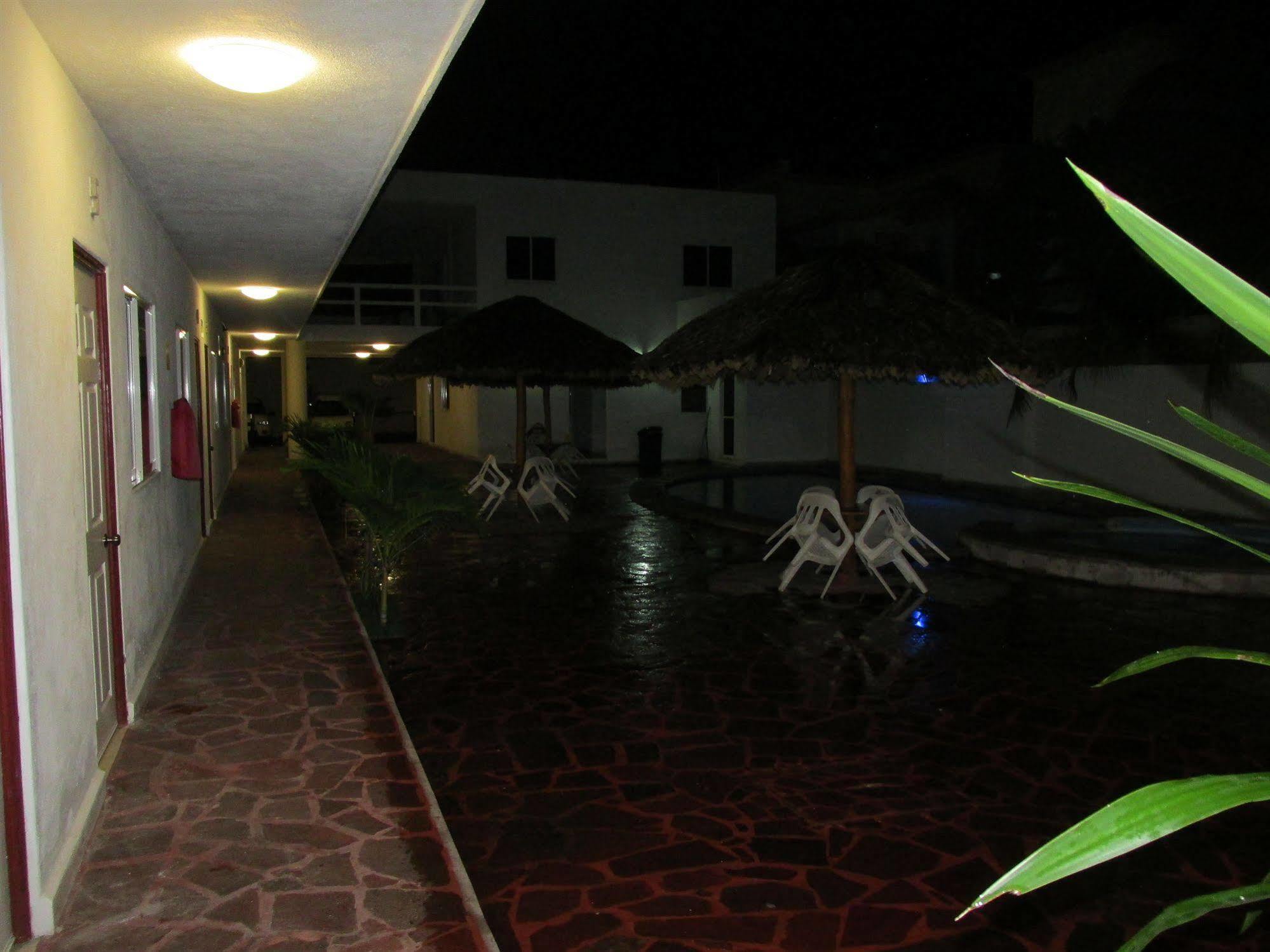 Hotel Albatros Palace Manzanillo Bagian luar foto