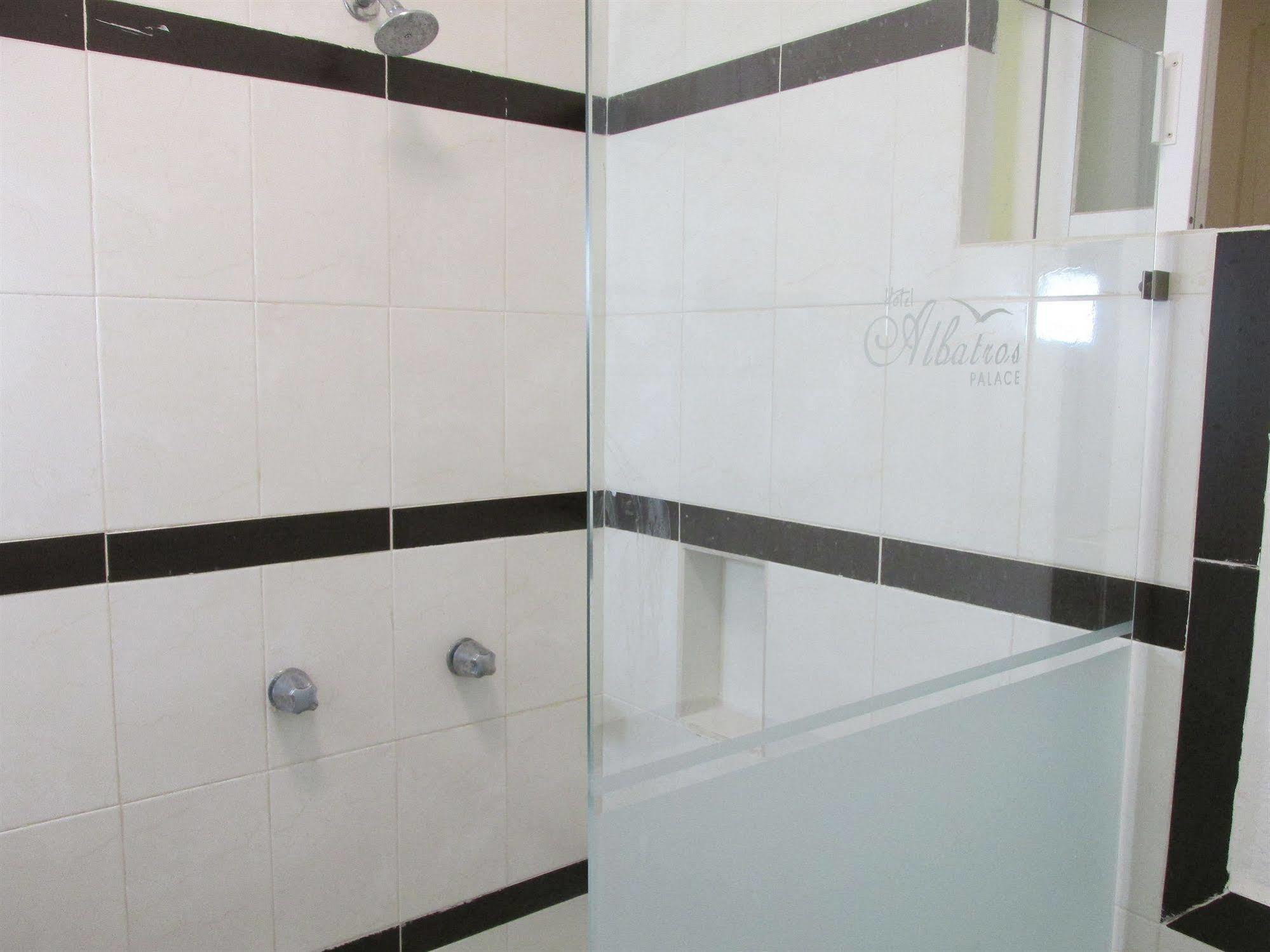 Hotel Albatros Palace Manzanillo Bagian luar foto