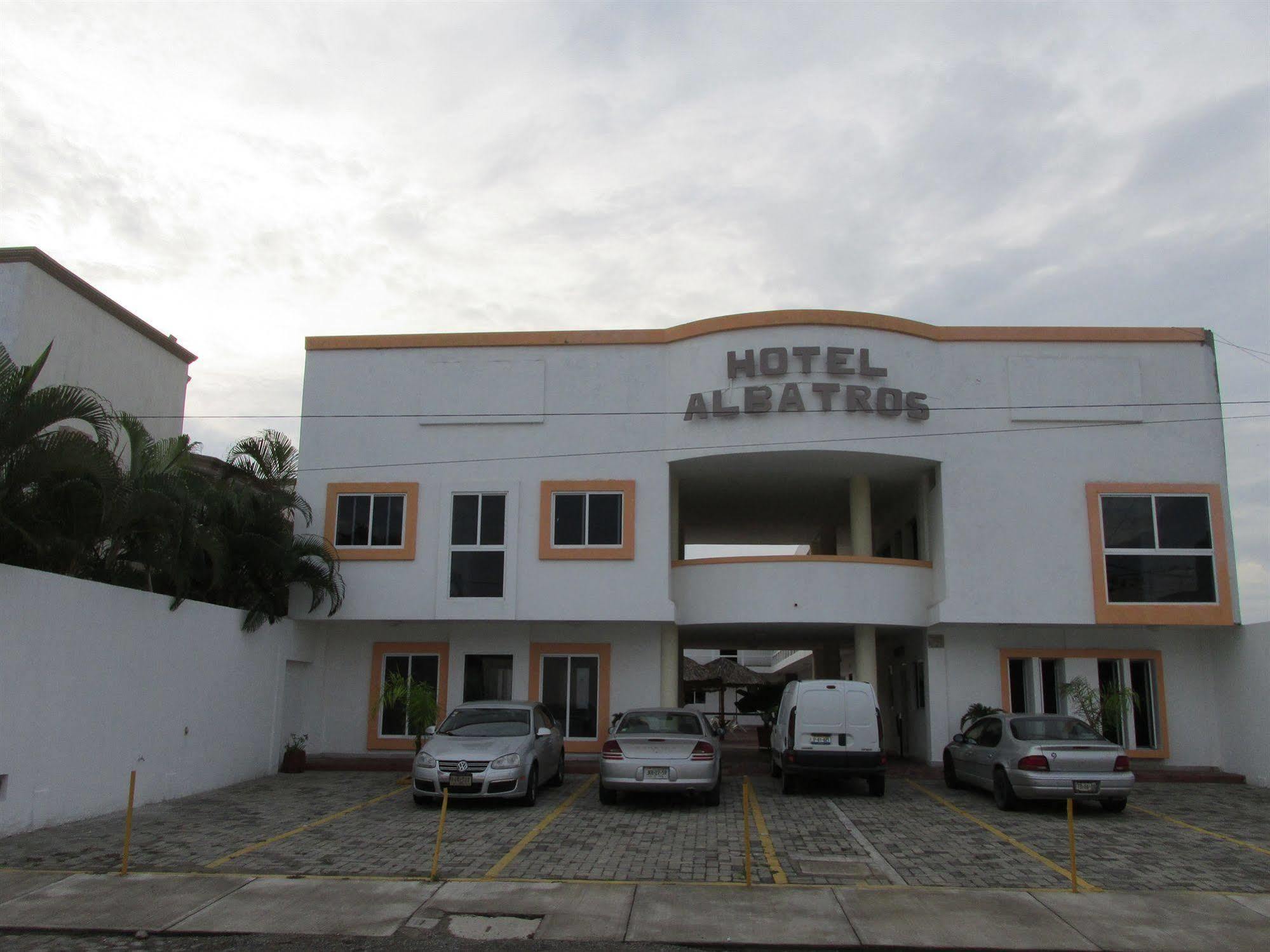 Hotel Albatros Palace Manzanillo Bagian luar foto